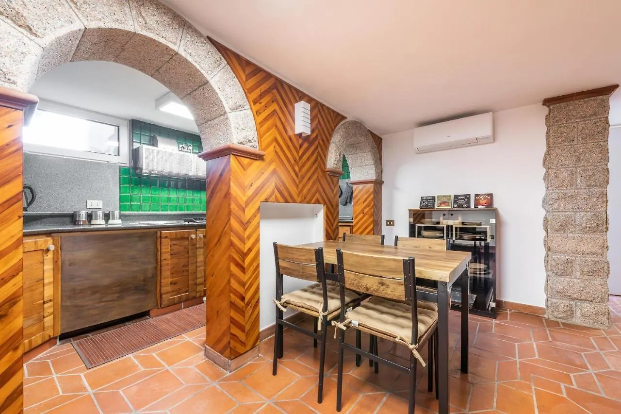 La Casa Davanti Al Mare Quartu Sant'Elena Italy
